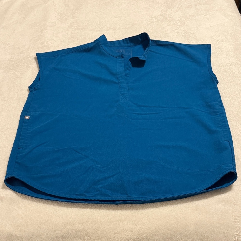 Figs Rafaela scrub top